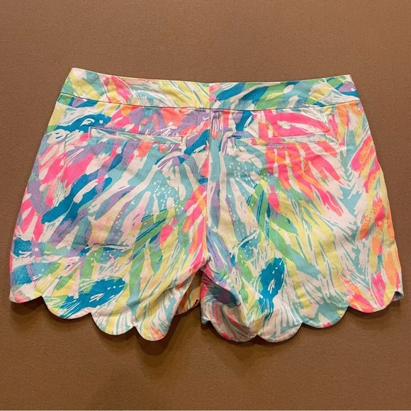 Lily Pulitzer Buttercup Watercolor Scalloped Hem Shorts Size 00 - Picture 5 of 11